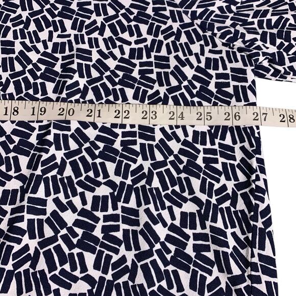 Chico's Top NWT Women's Size 4 (2X) Confetti Flutter Sleeve Midnight Split Neck - Picture 6 of 7